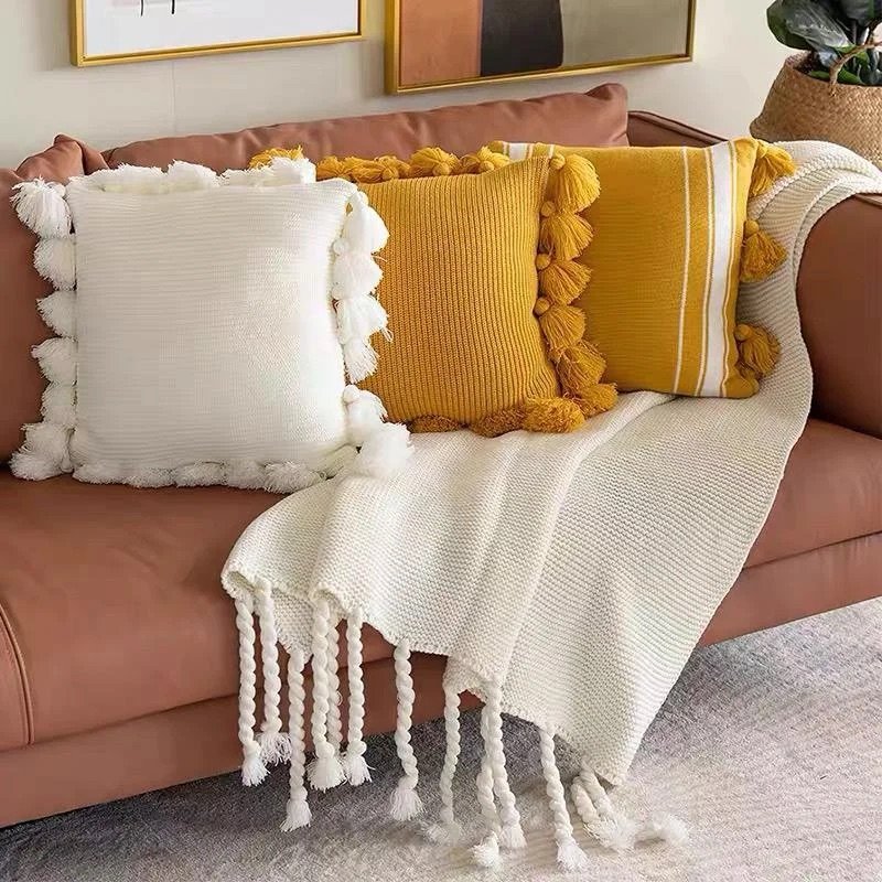 Svetlana Tasseled Cushion