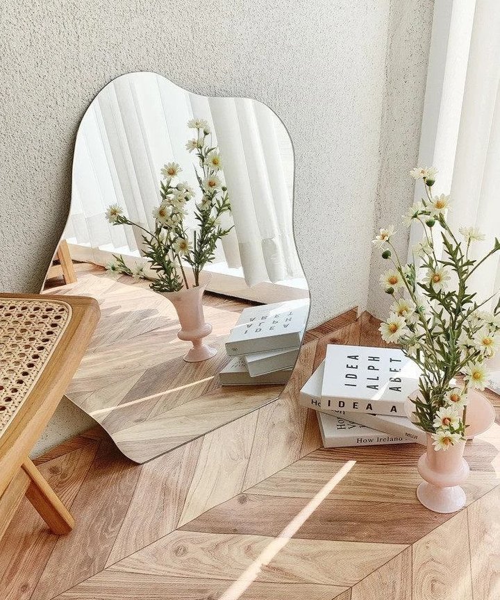 Eleonora Wave Mirror - Vanity