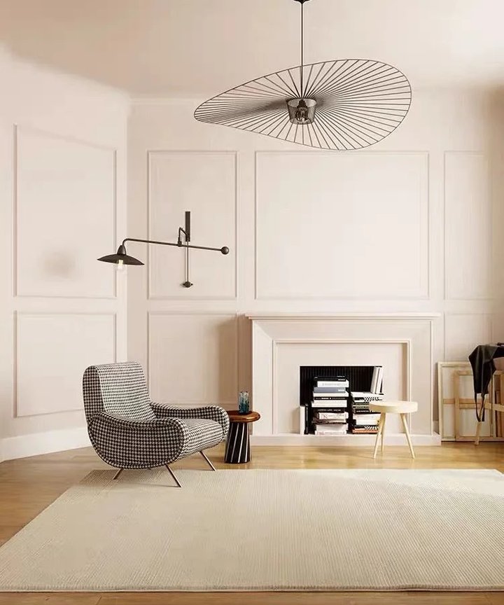 Regis Low Pile Rug - Line