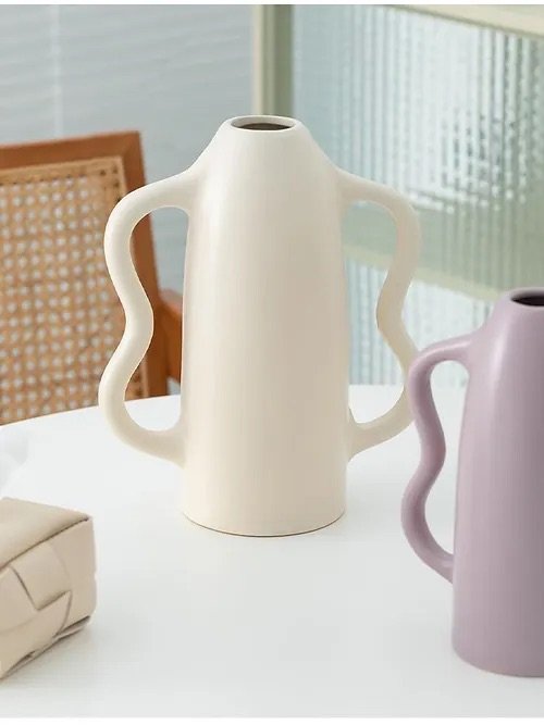 Kaeleigh Squiggle Vase