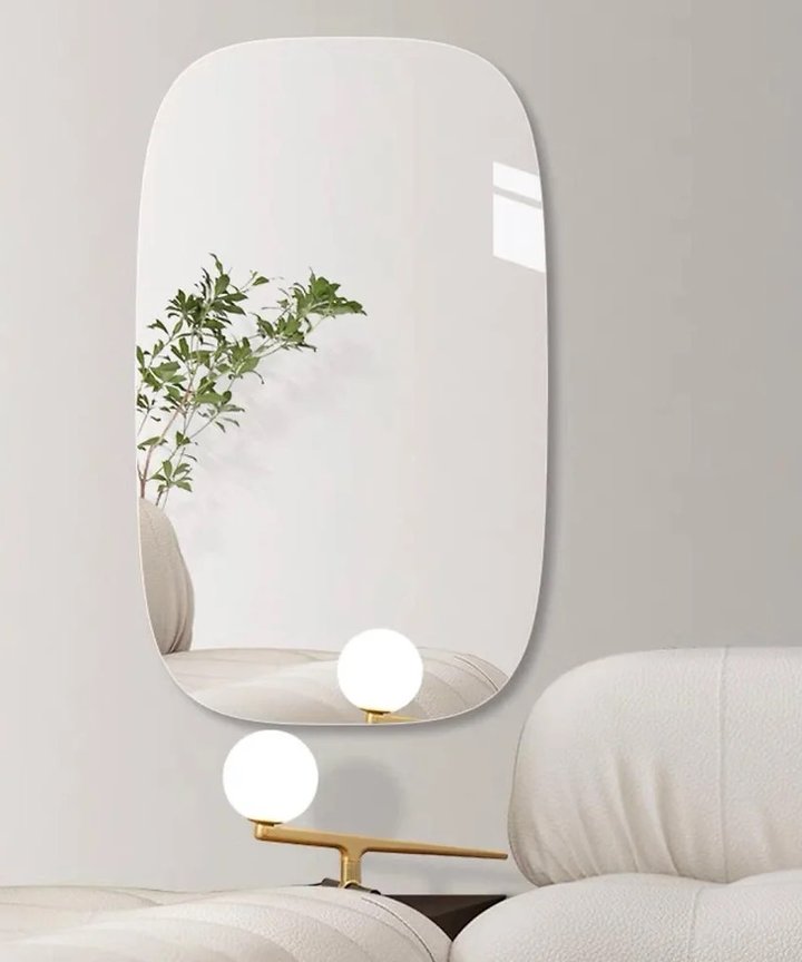 Edna Curved Mirror