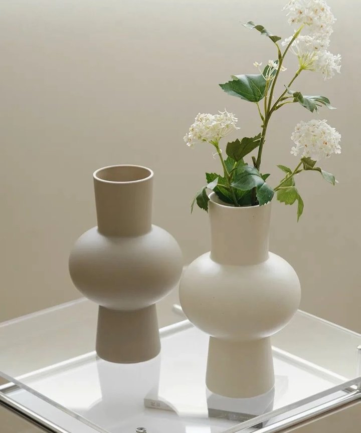 Kalynda Balloon Vase