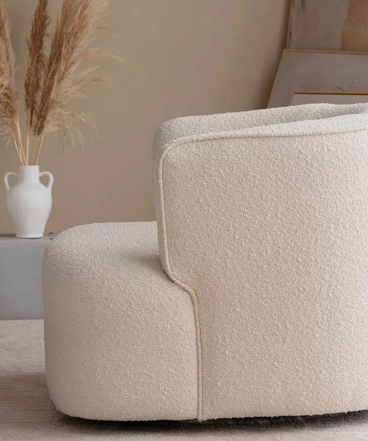 Thaddea Lounge Chair