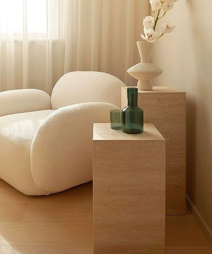 Celine Travertine Plinth