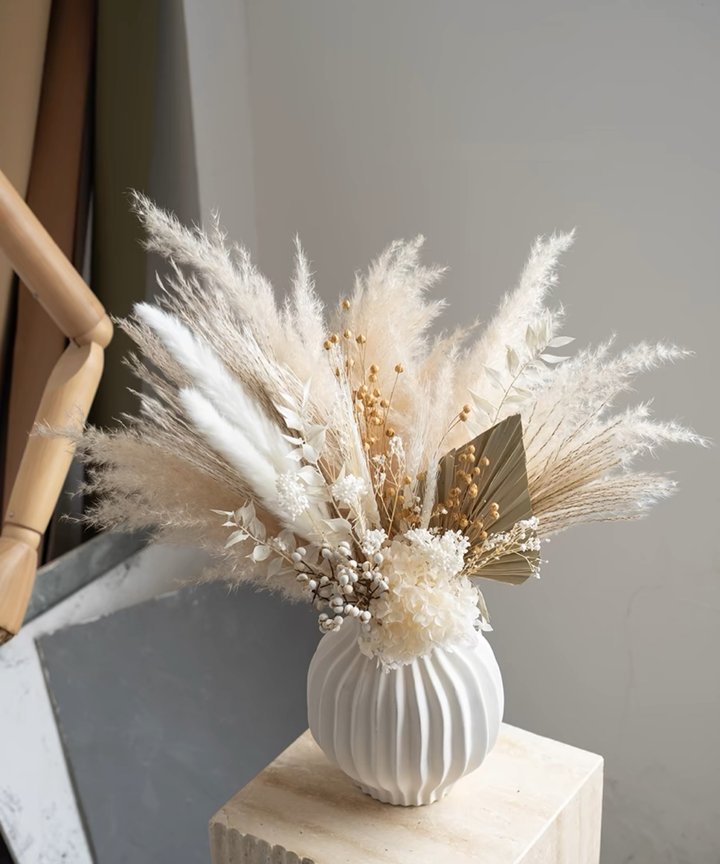 Aurelia Floral Arrangement Set