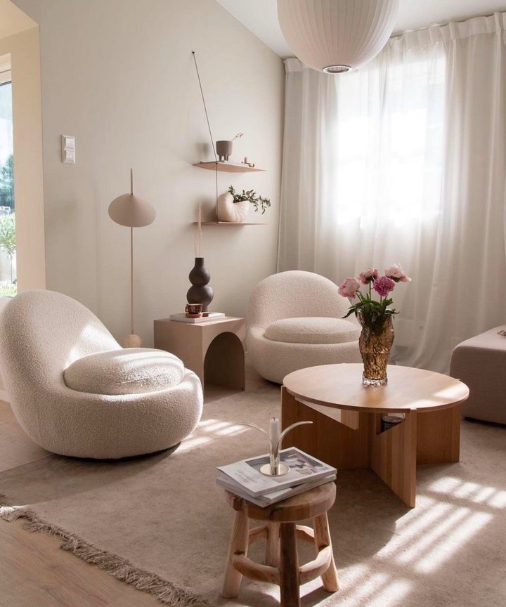 Bernadetta Comma Chair