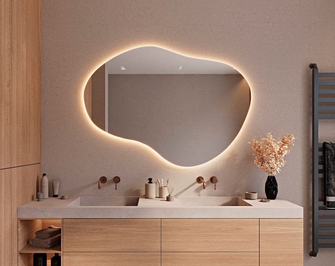 Emmeline Pond Mirror V2 - Soft Glow