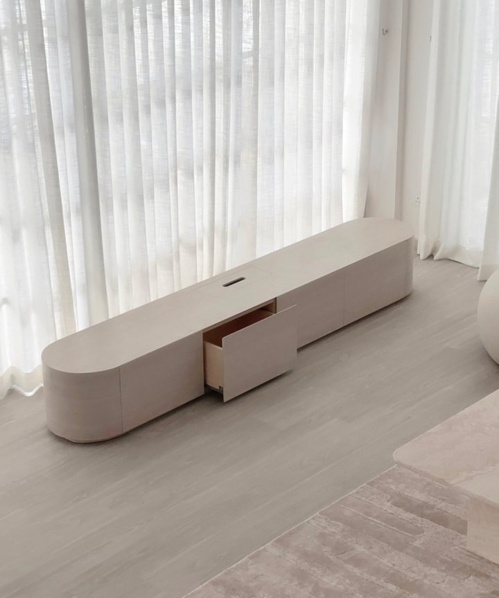 Eliesse Curved TV Console - Sintered Travertine