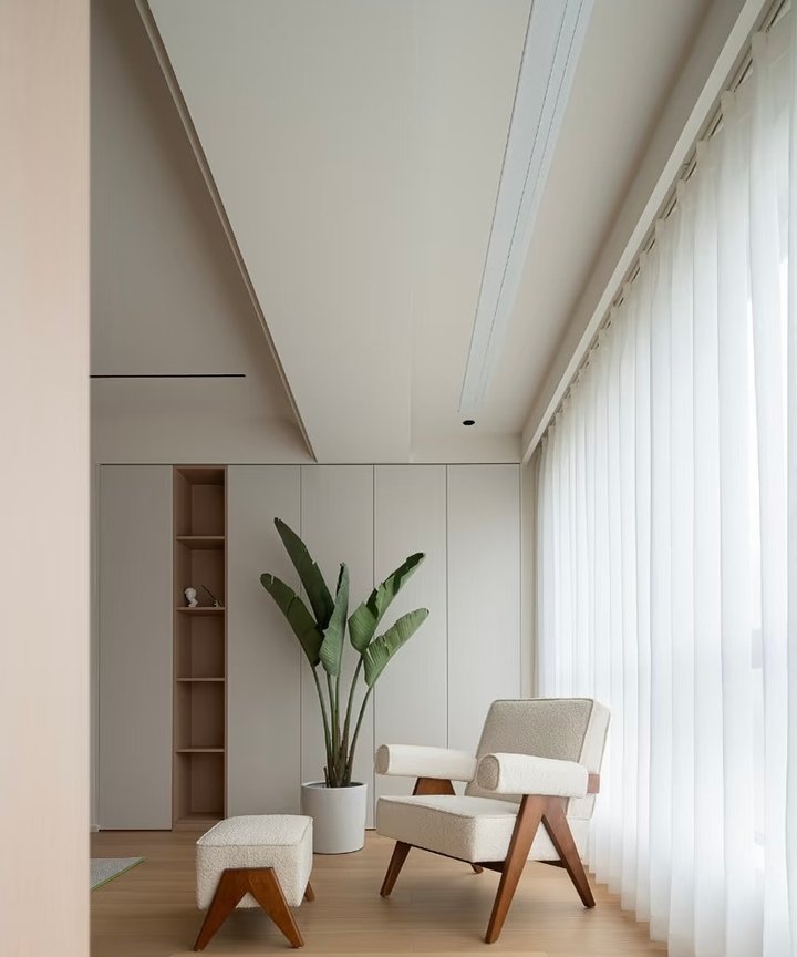 Tate Armchair